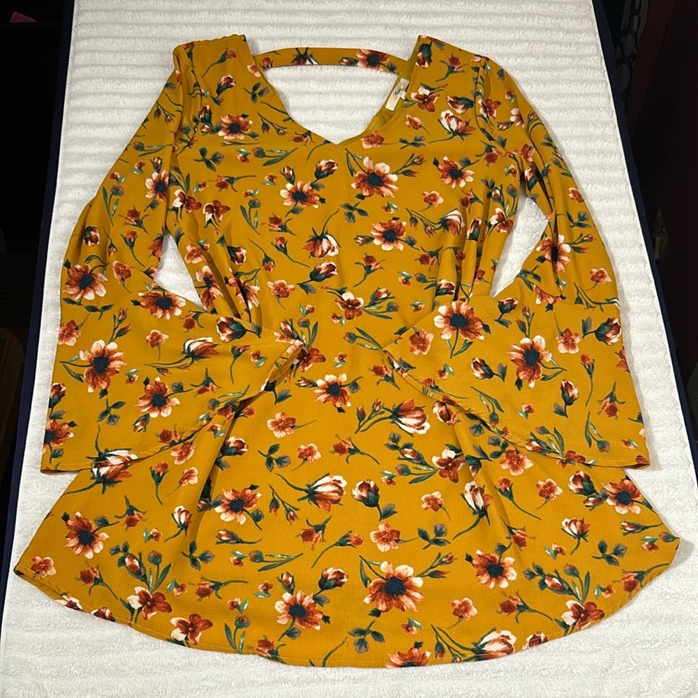 ANDREE BY UNIT Mustard Floral‎ Bell Long Sleeve Dress M Preowned